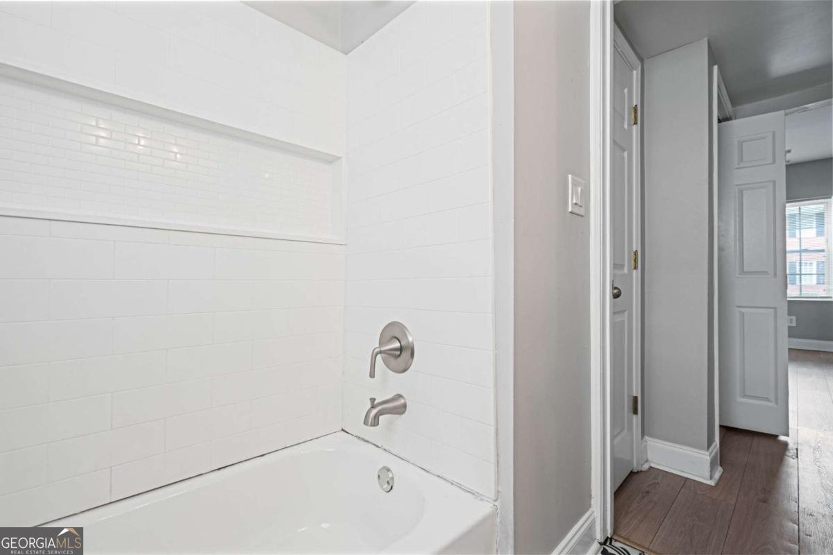 2367 Cascade Road Atlanta - 13