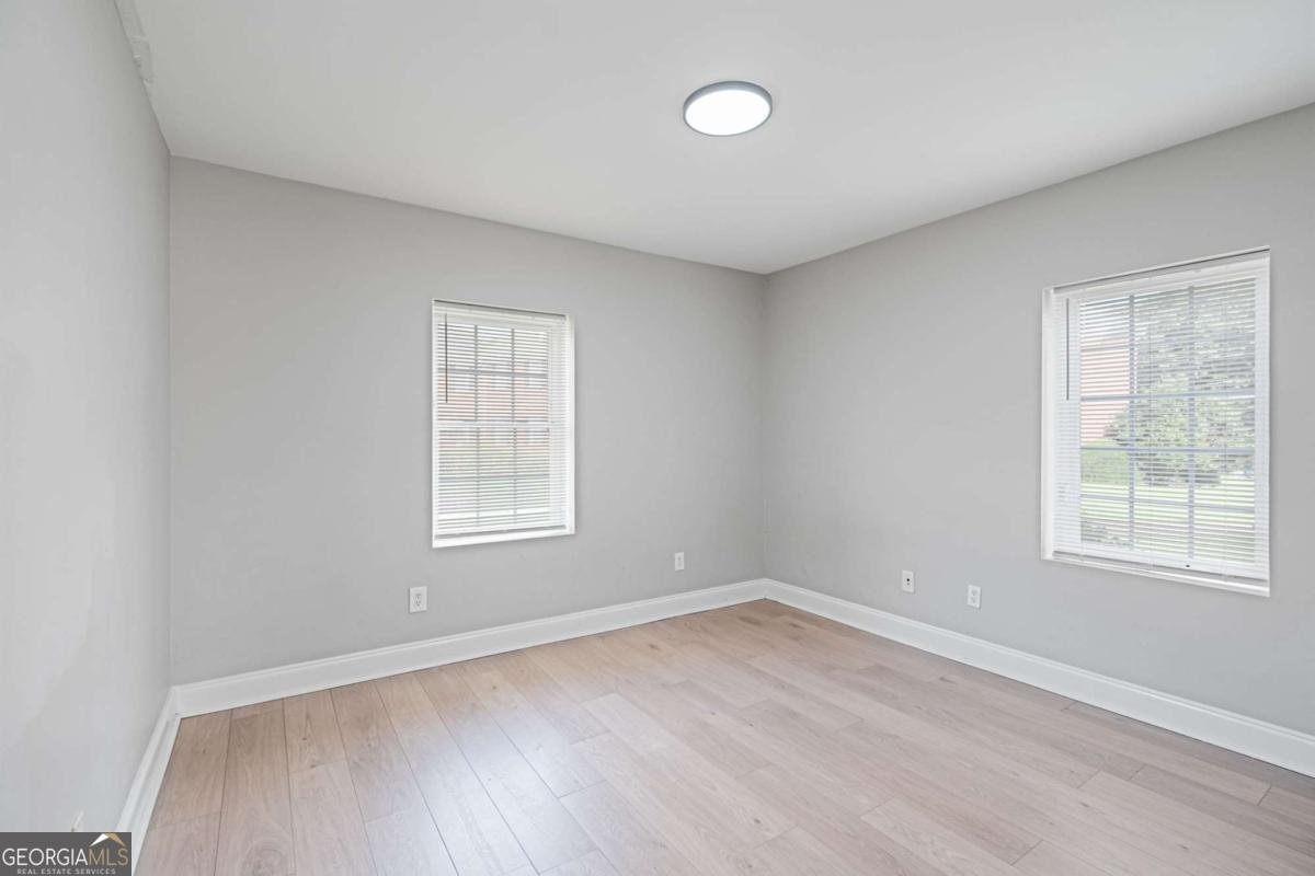 2367 Cascade Road Atlanta - 16