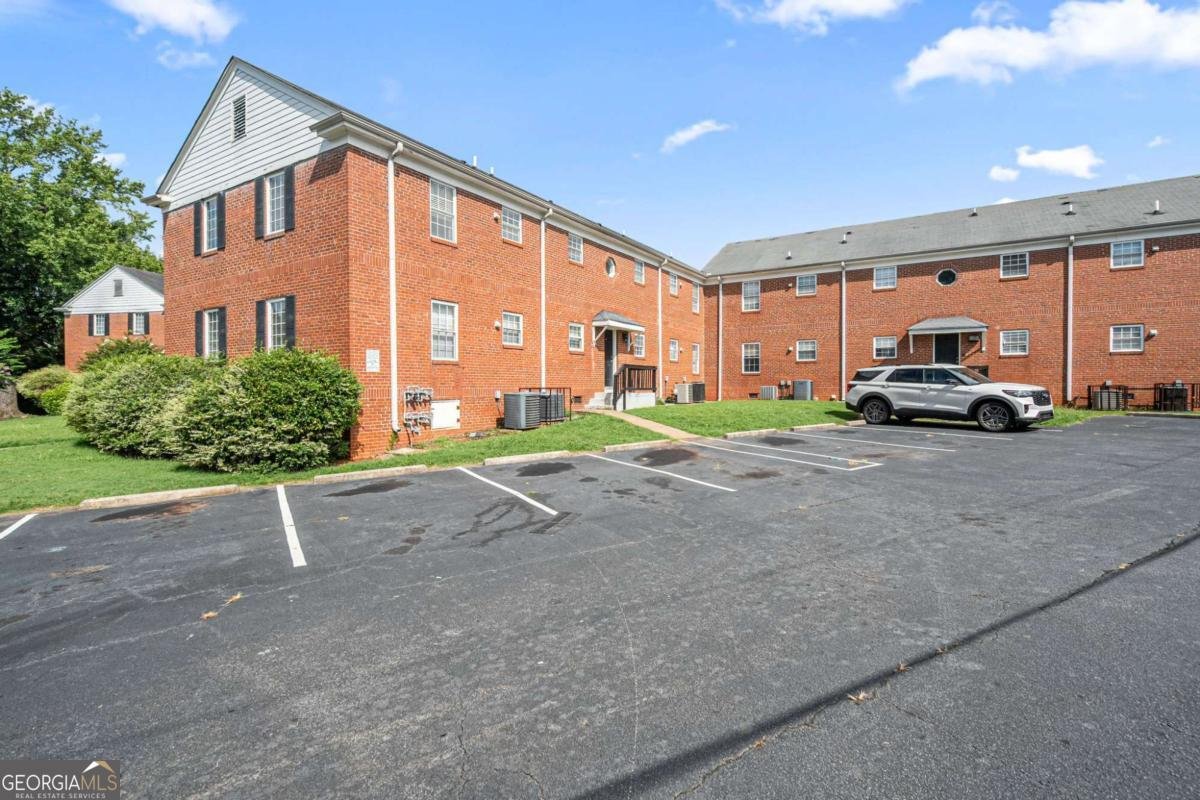 2367 Cascade Road Atlanta - 20