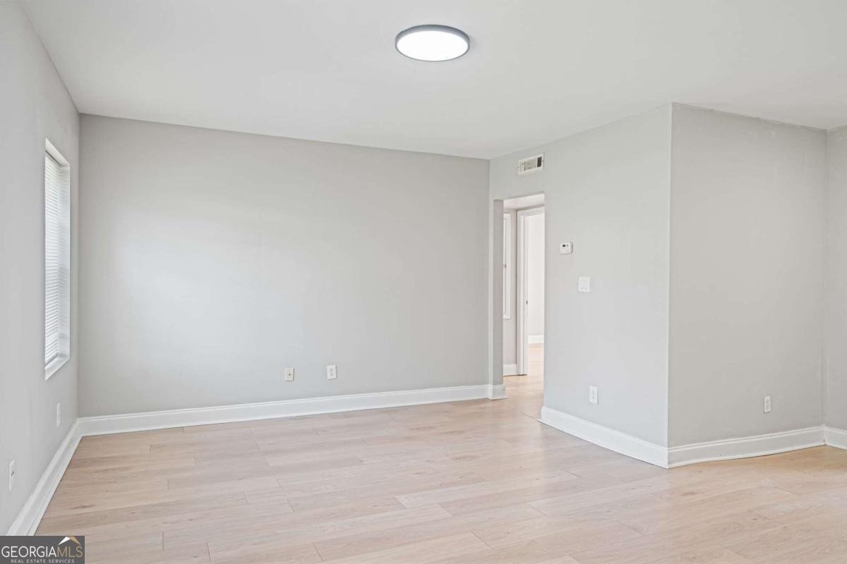 2367 Cascade Road Atlanta - 6