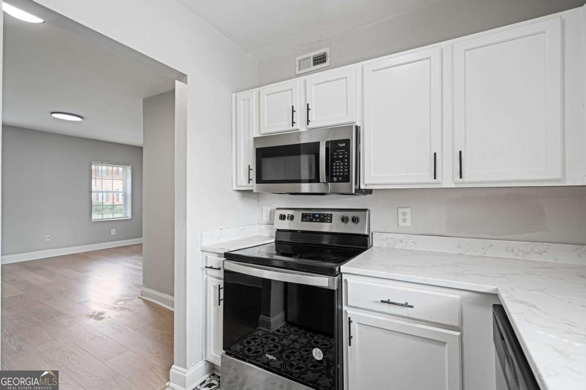 2367 Cascade Road Atlanta - 8
