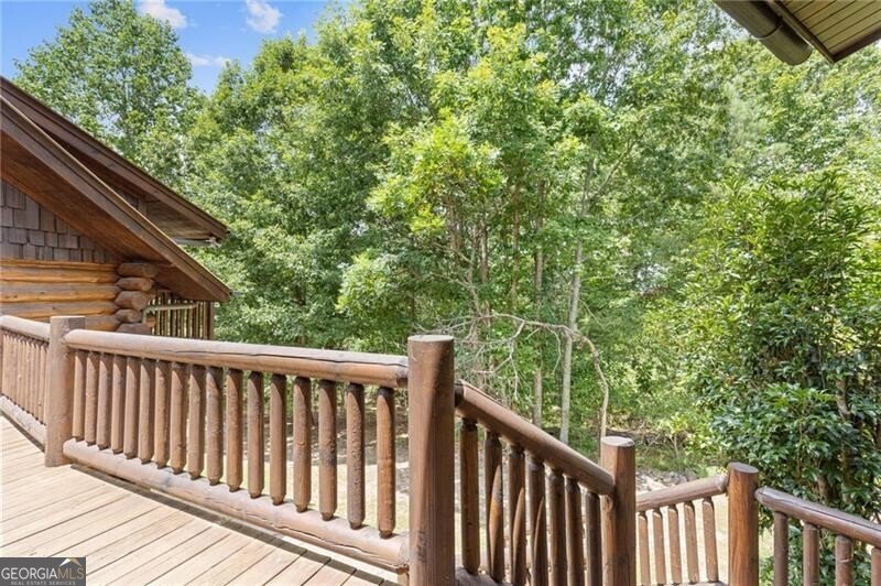 1355 White Road White - 105