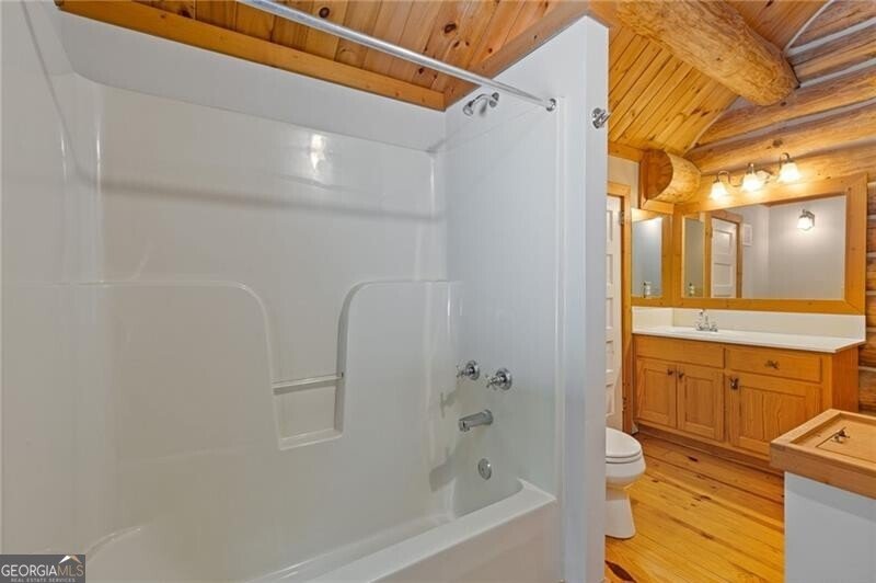 1355 White Road White - 33