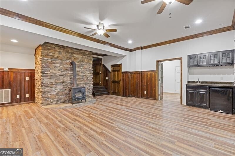 1355 White Road White - 36