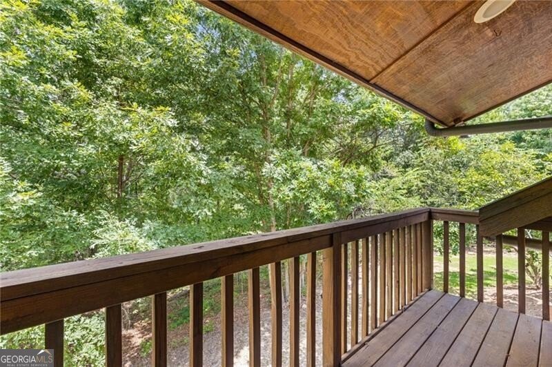 1355 White Road White - 64