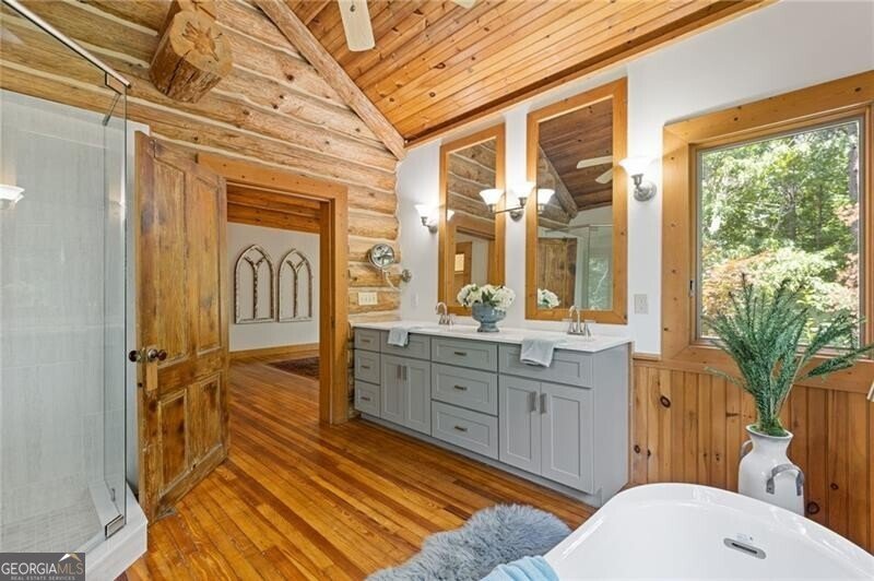 1355 White Road White - 9