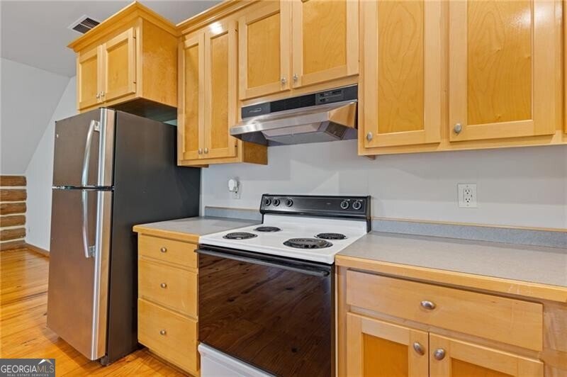 1355 White Road White - 99