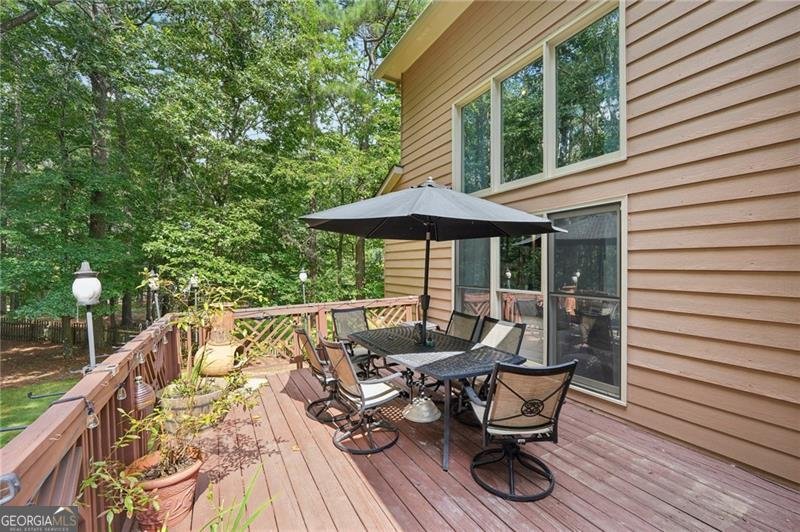 504 Green Court Woodstock - 1