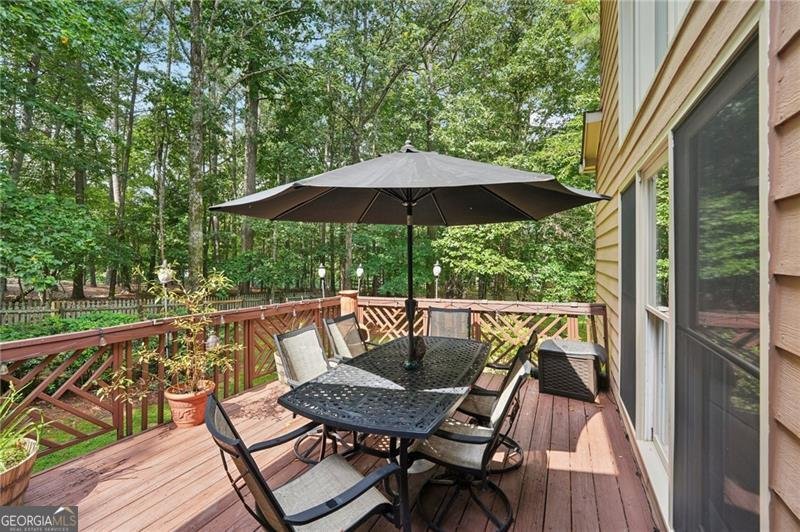 504 Green Court Woodstock - 72
