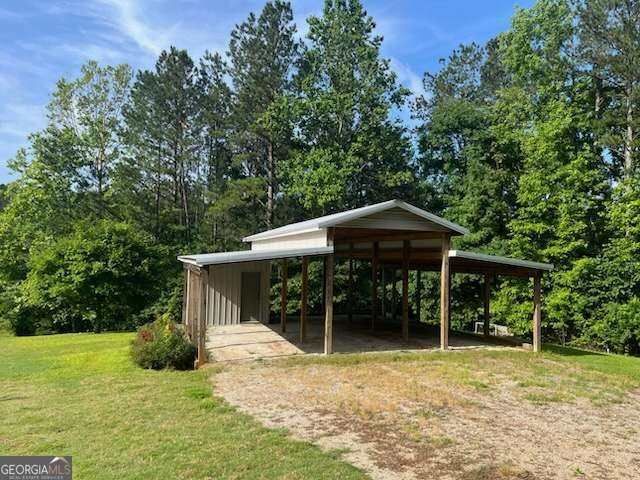 2057 HIGH SHOALS Road Dallas - 13
