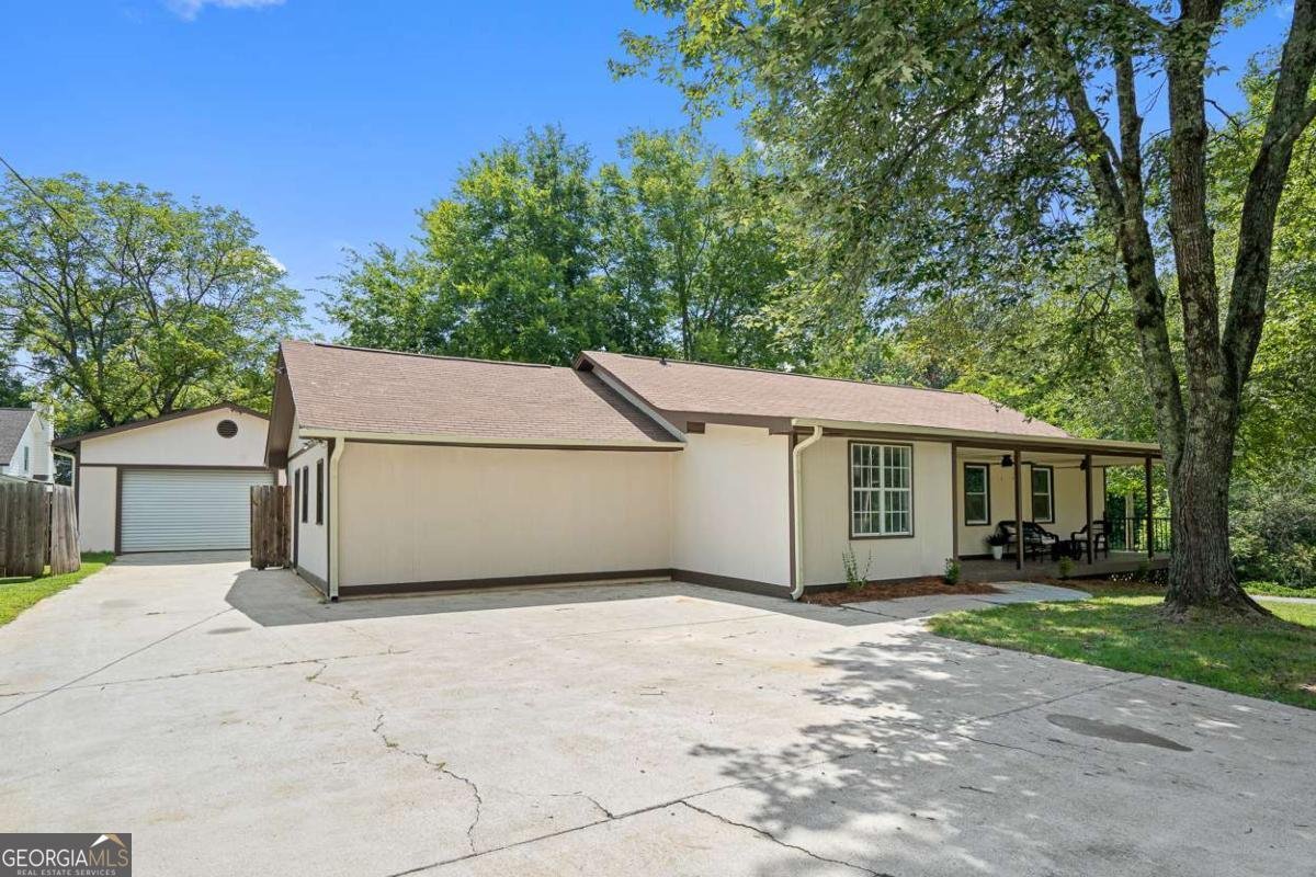 4128 Worth Street Acworth - 1
