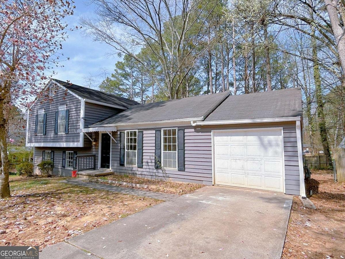 566 Aberdeen Drive Stone Mountain - 2
