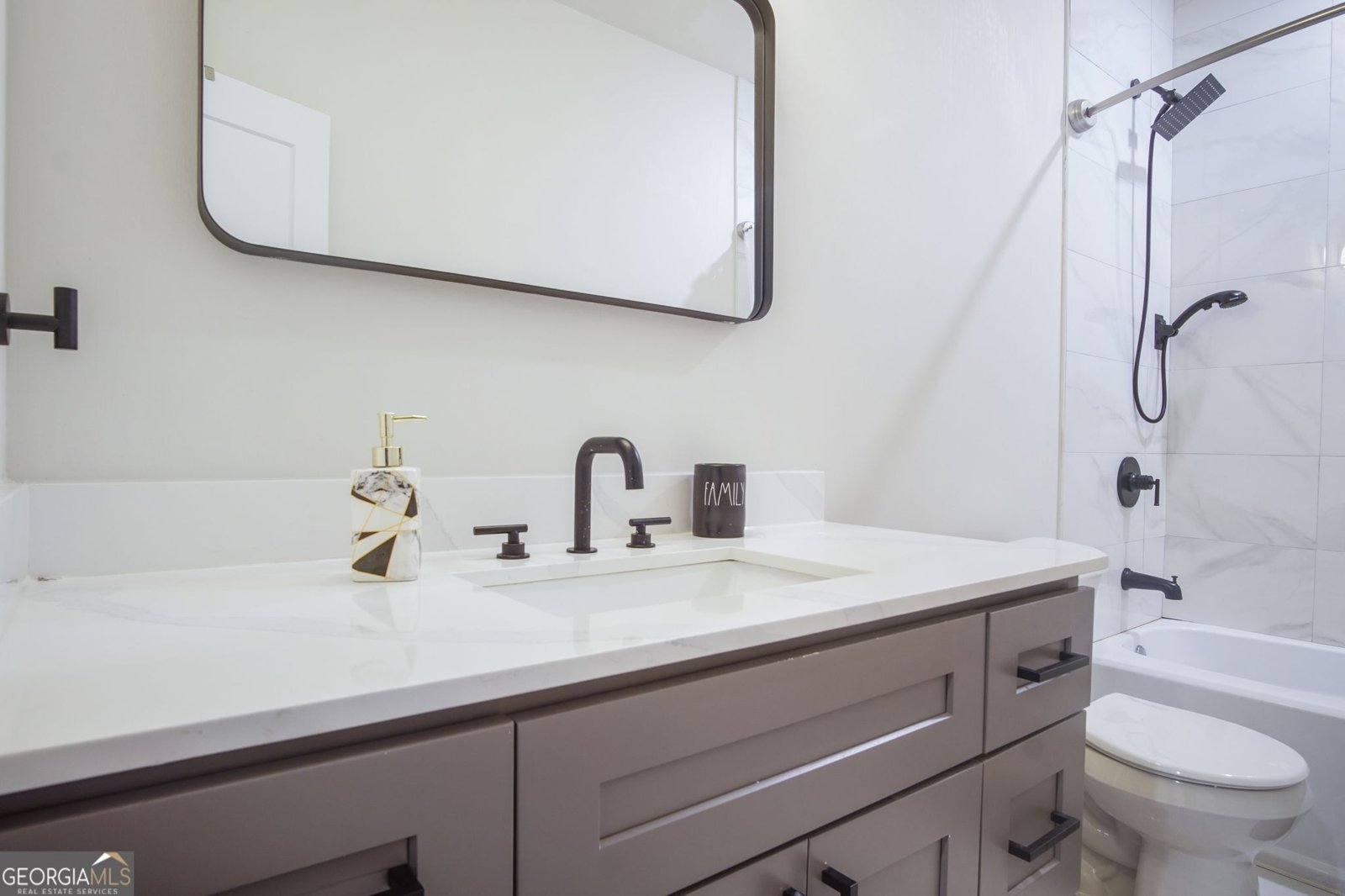 2091 Tudor Castle Circle Decatur - 30