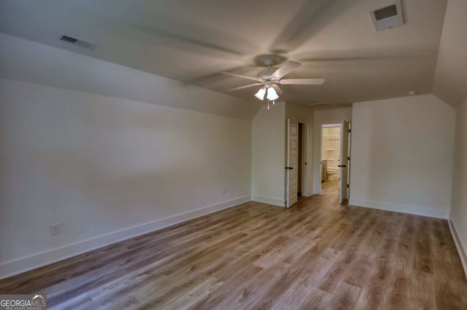 460 Ridge Point Drive Monticello - 52