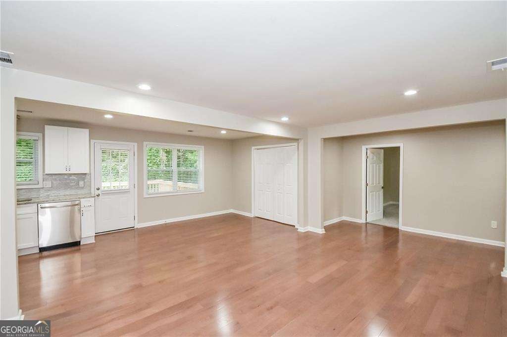 429 Landers Drive Mableton - 3