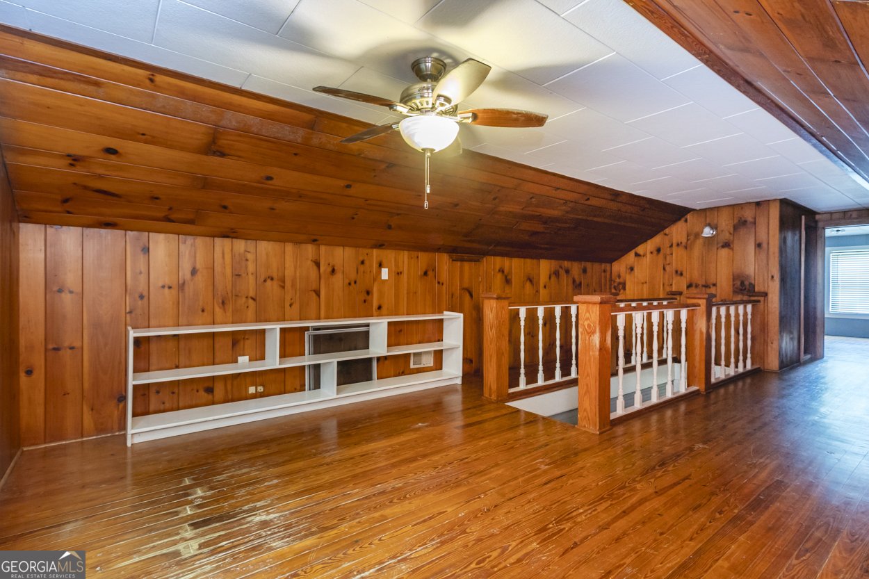 560 Athens Street Hartwell - 11