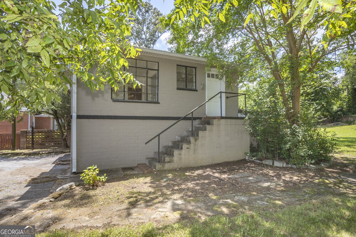 560 Athens Street Hartwell - 27