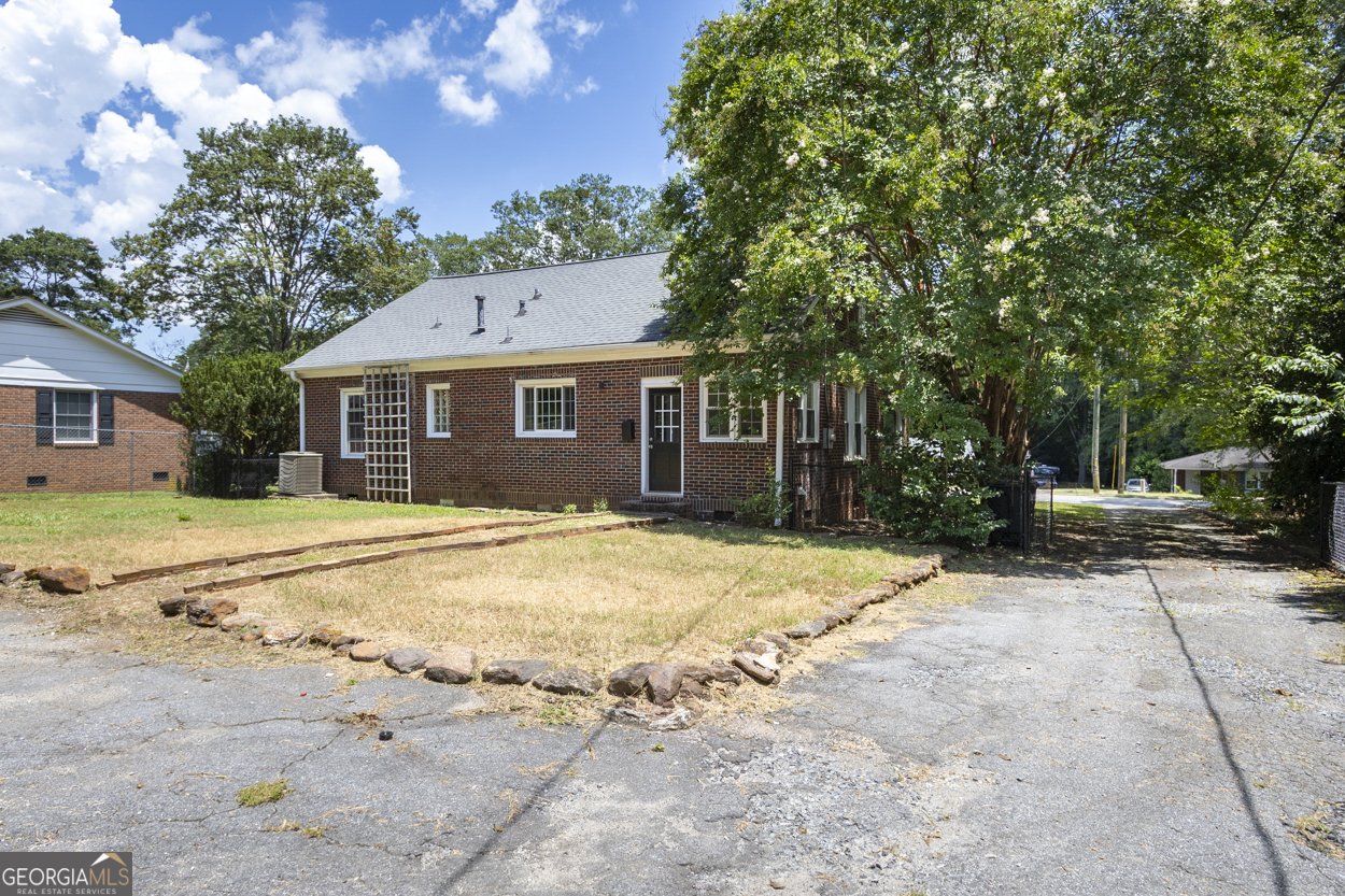 560 Athens Street Hartwell - 34