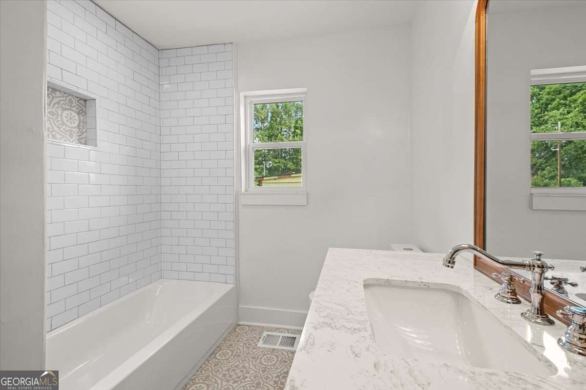 3572 Old 41 Highway Kennesaw - 28