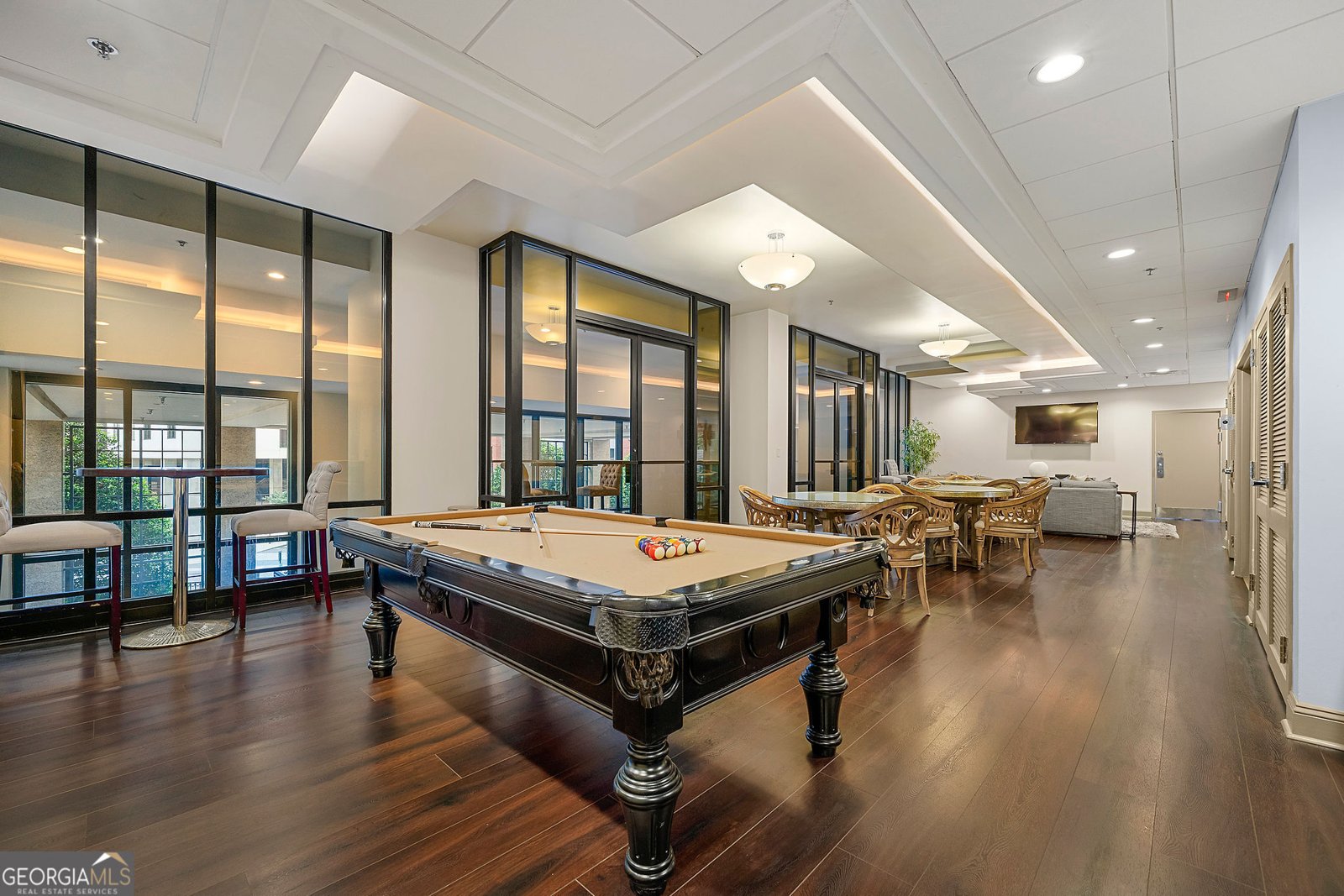 3481 Lakeside Drive Atlanta - 19