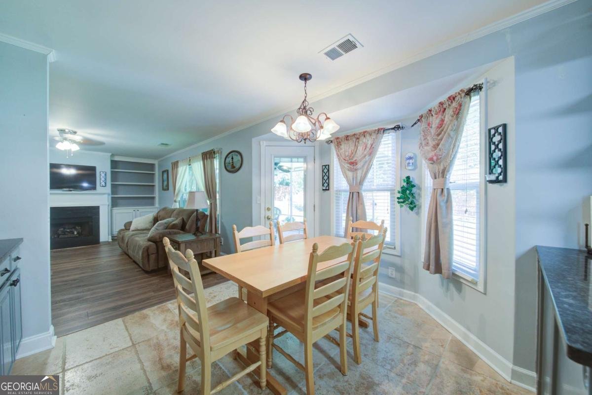 3320 Elizabeth Court Cumming - 11