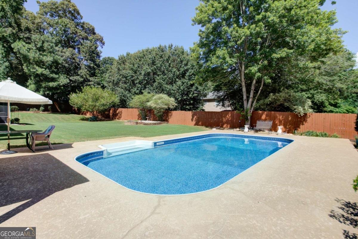 3320 Elizabeth Court Cumming - 33