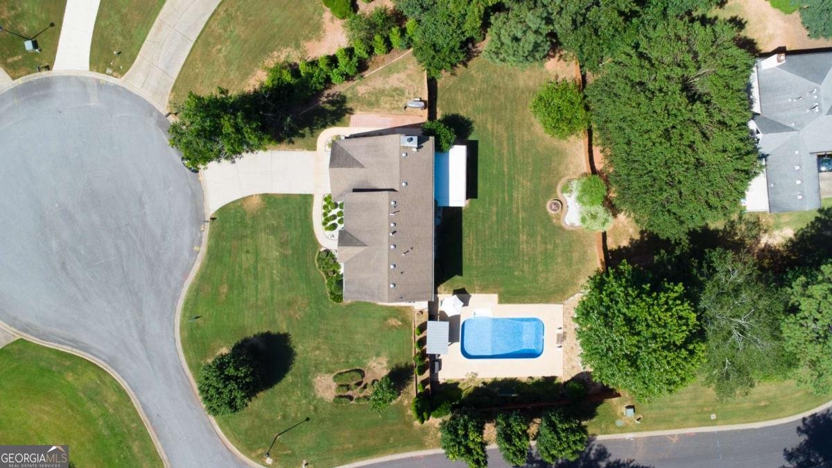 3320 Elizabeth Court Cumming - 35