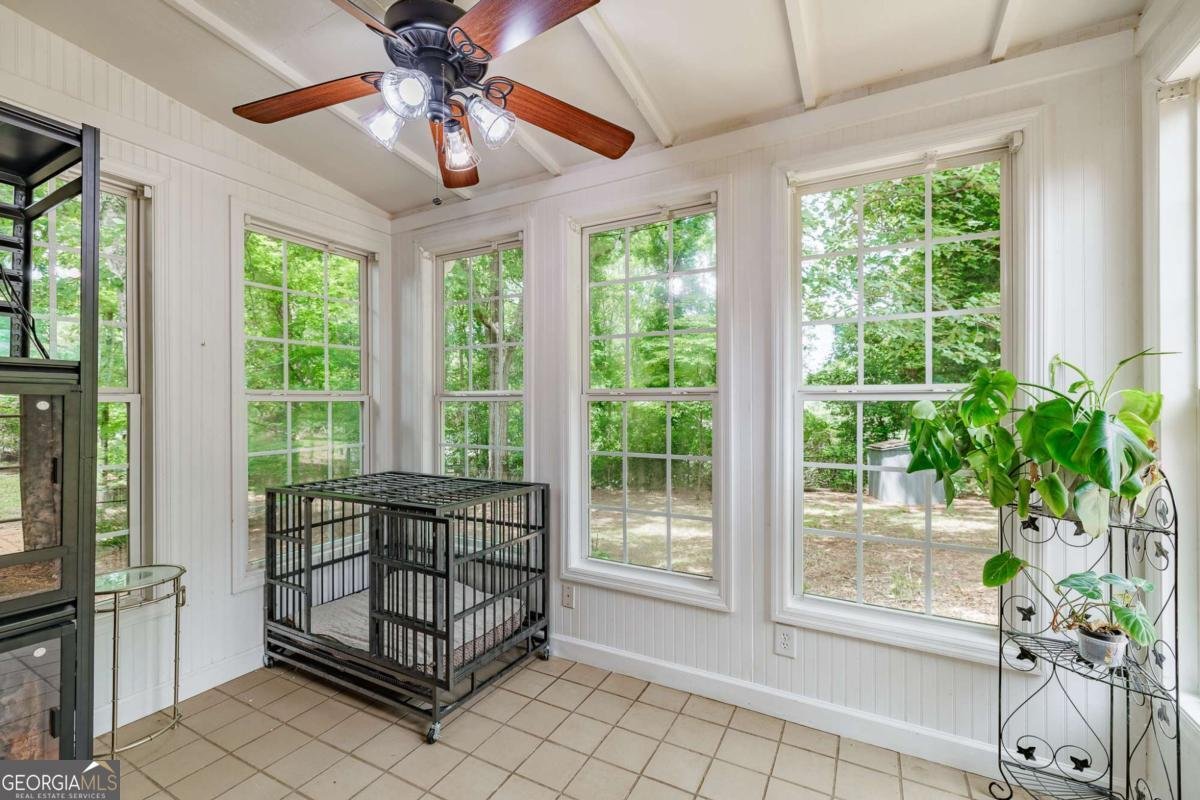 655 University Circle Athens - 21