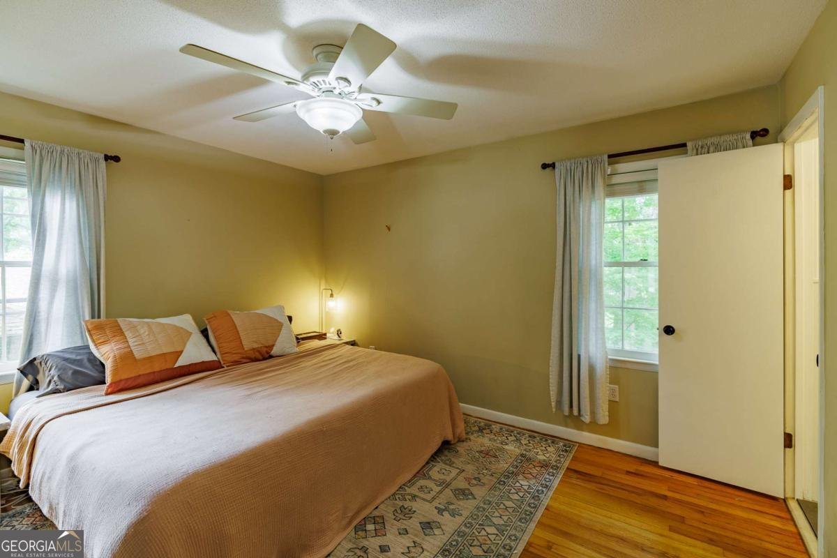655 University Circle Athens - 22