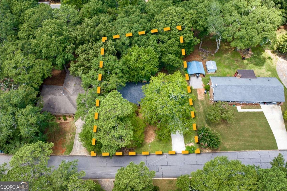 655 University Circle Athens - 3