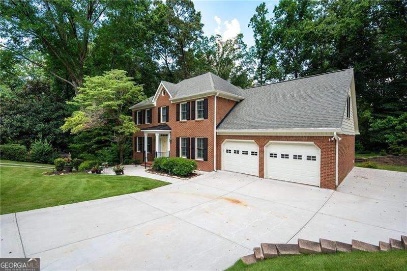 3625 Woodlark Drive Roswell - 2