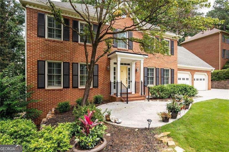 3625 Woodlark Drive Roswell - 3
