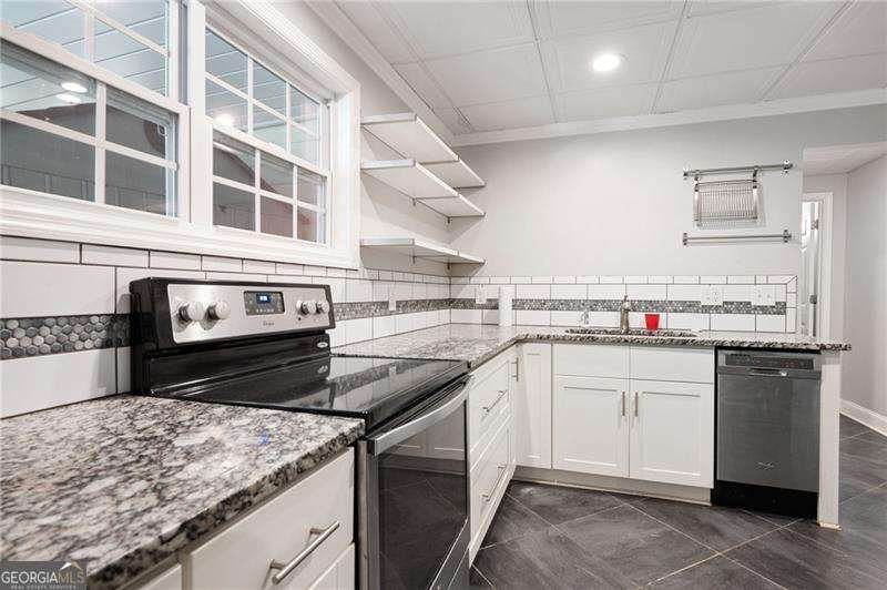 3625 Woodlark Drive Roswell - 33