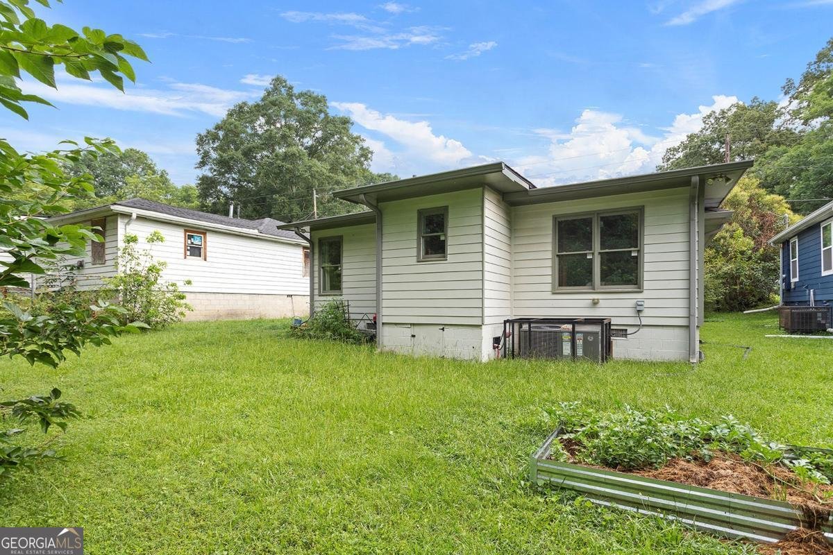 2280 Larchwood Road Atlanta - 2
