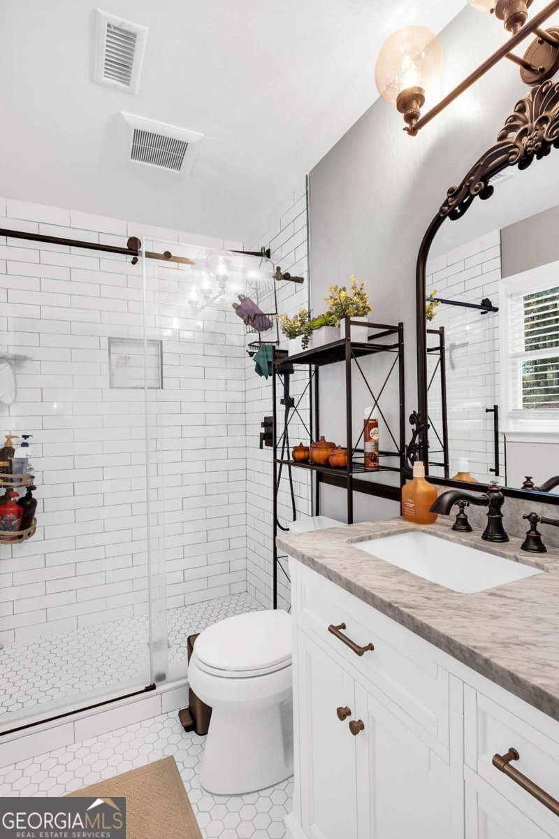 1316 Hickory Circle Auburn - 27