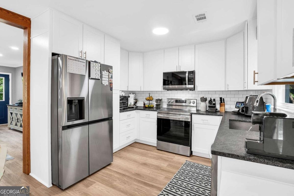 1316 Hickory Circle Auburn - 3