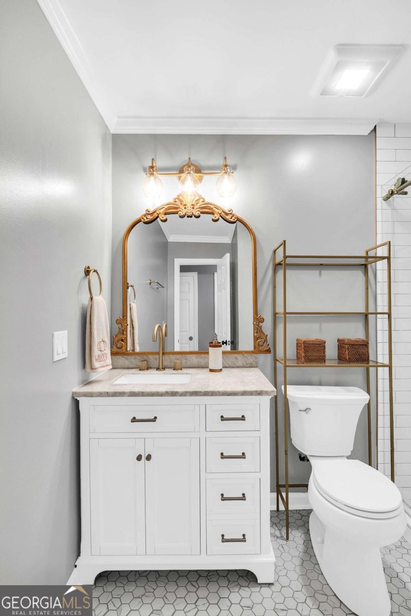 1316 Hickory Circle Auburn - 9