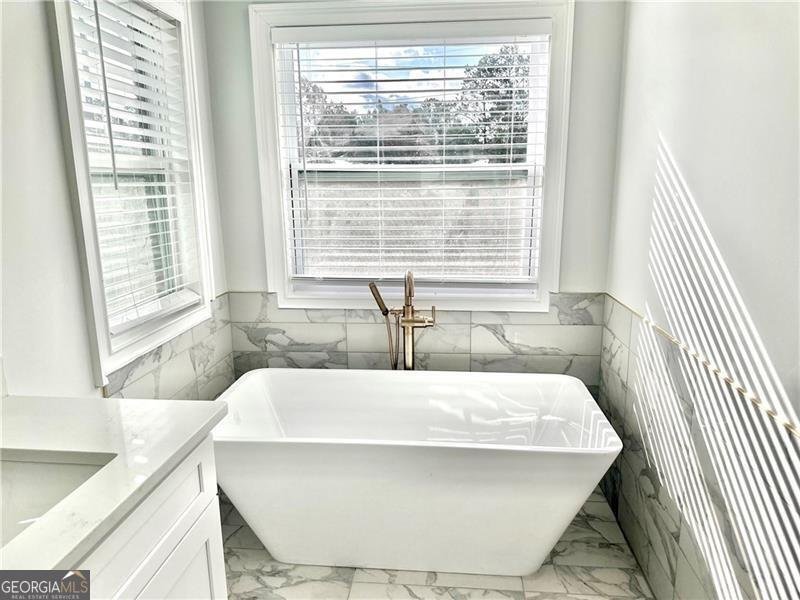 312 Woodmont Court Macon - 10