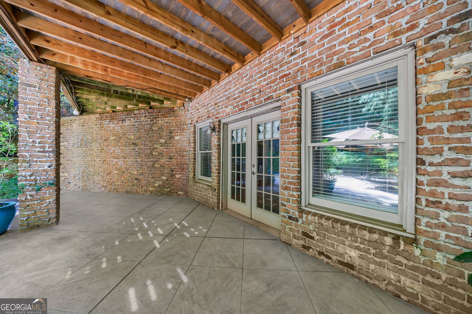 1255 Beech Haven Road Atlanta - 76