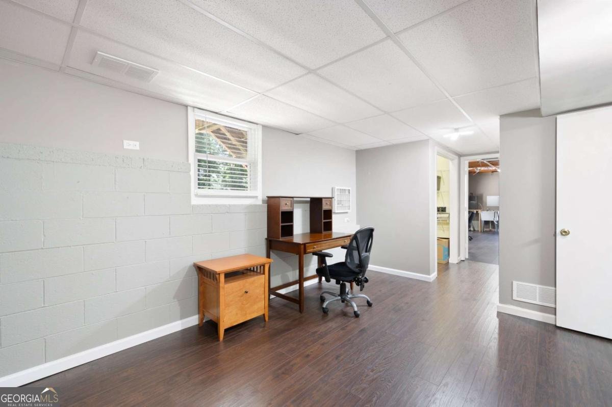 3587 Hogan Drive Kennesaw - 23