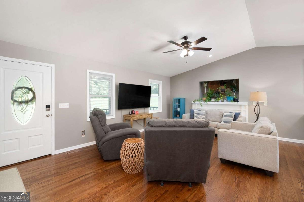 3587 Hogan Drive Kennesaw - 5