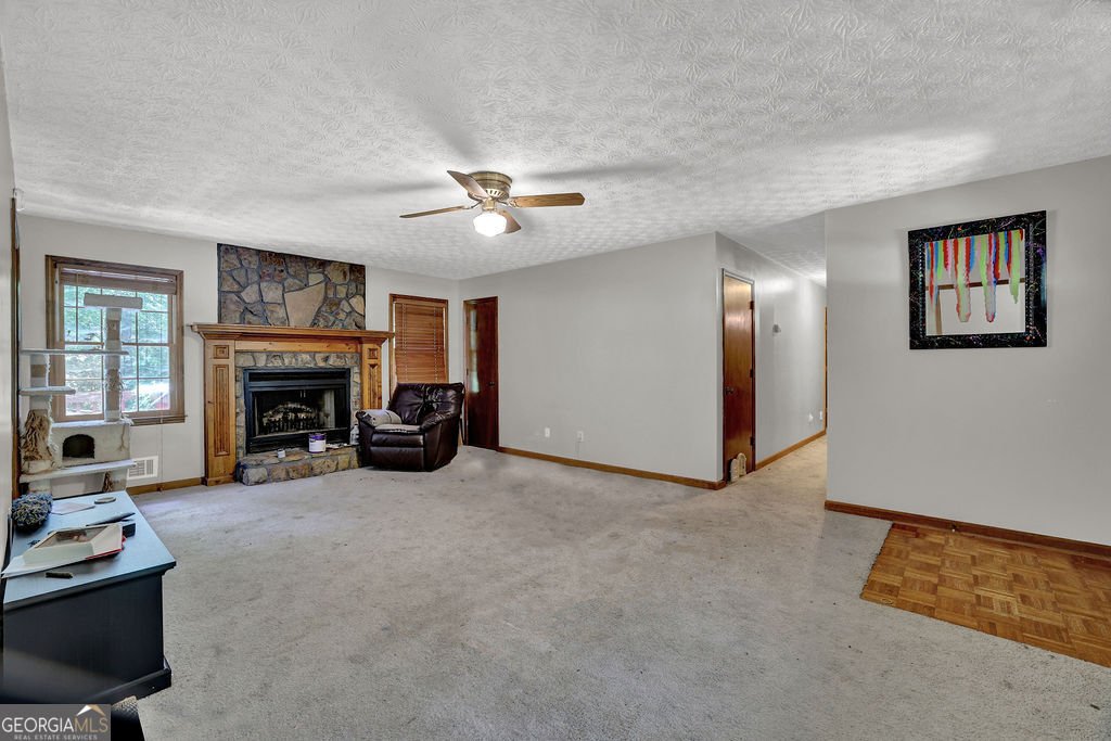 215 Valley Brook Drive Woodstock - 11