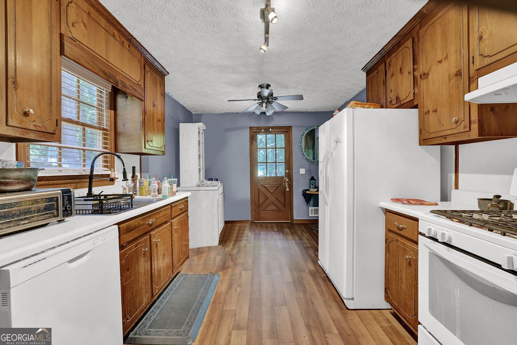 215 Valley Brook Drive Woodstock - 15