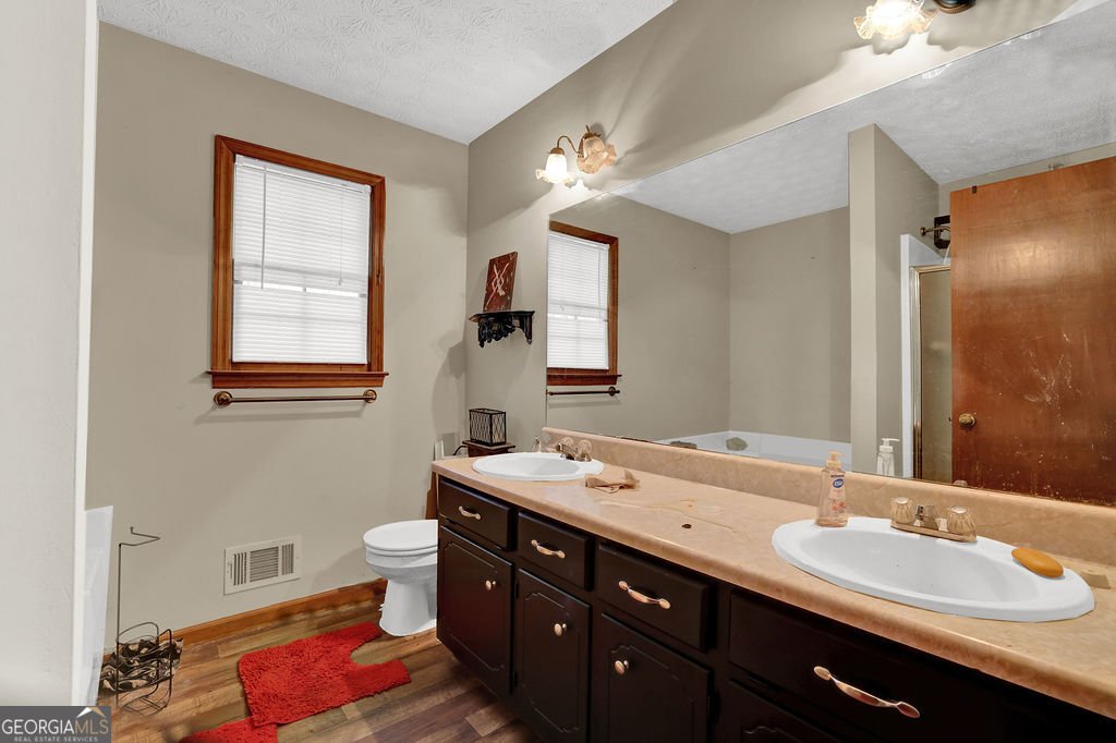 215 Valley Brook Drive Woodstock - 25