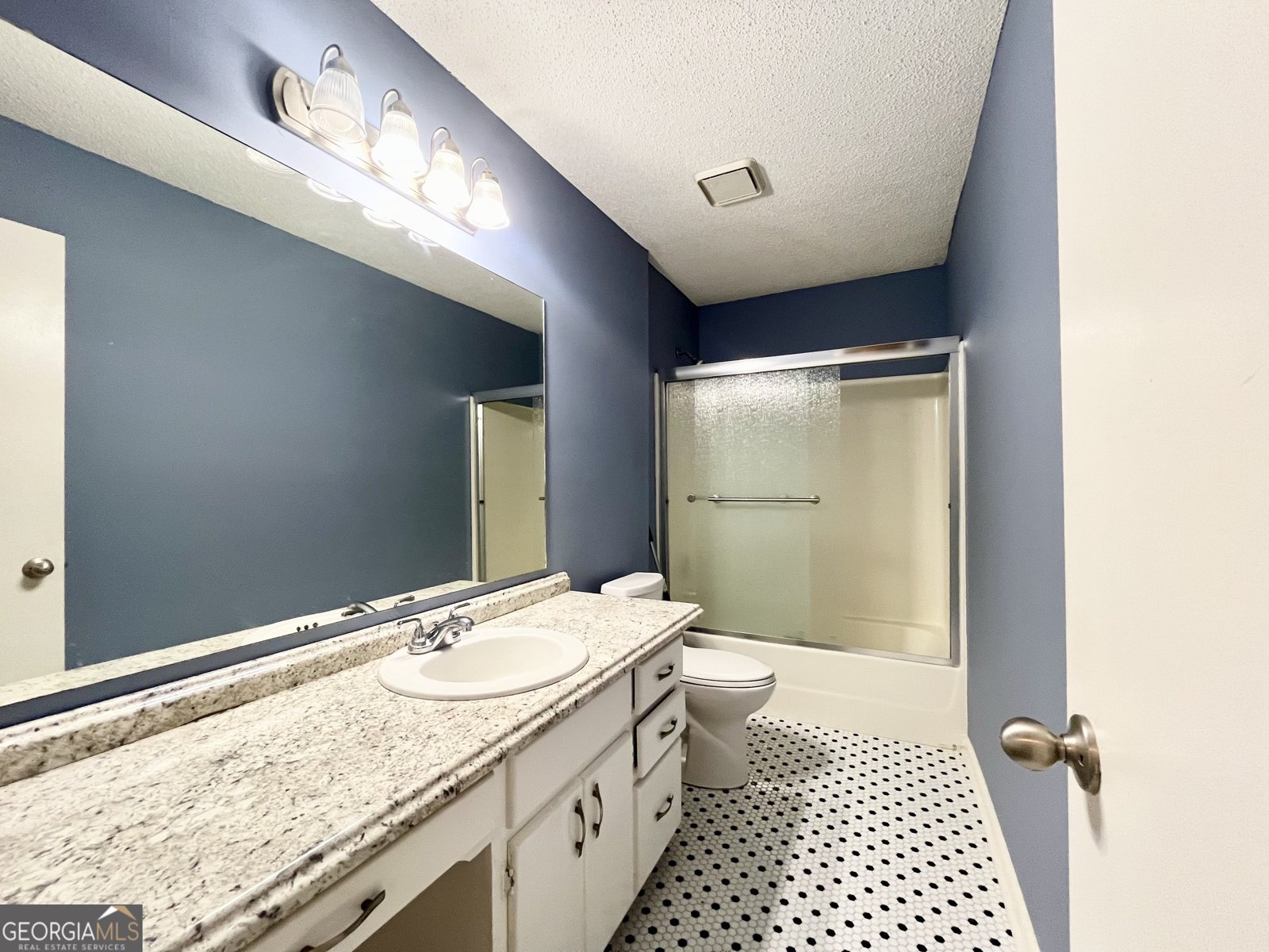 10 Carriage Gate Drive Sharpsburg - 32