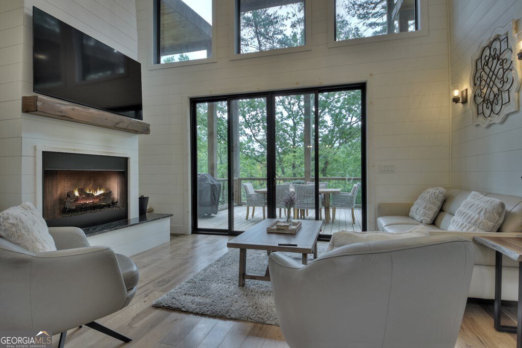 100 Oak View Road Blue Ridge - 19