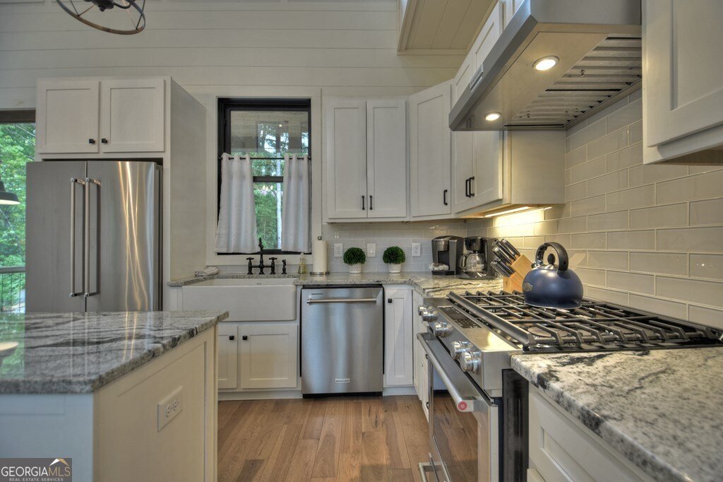 100 Oak View Road Blue Ridge - 28