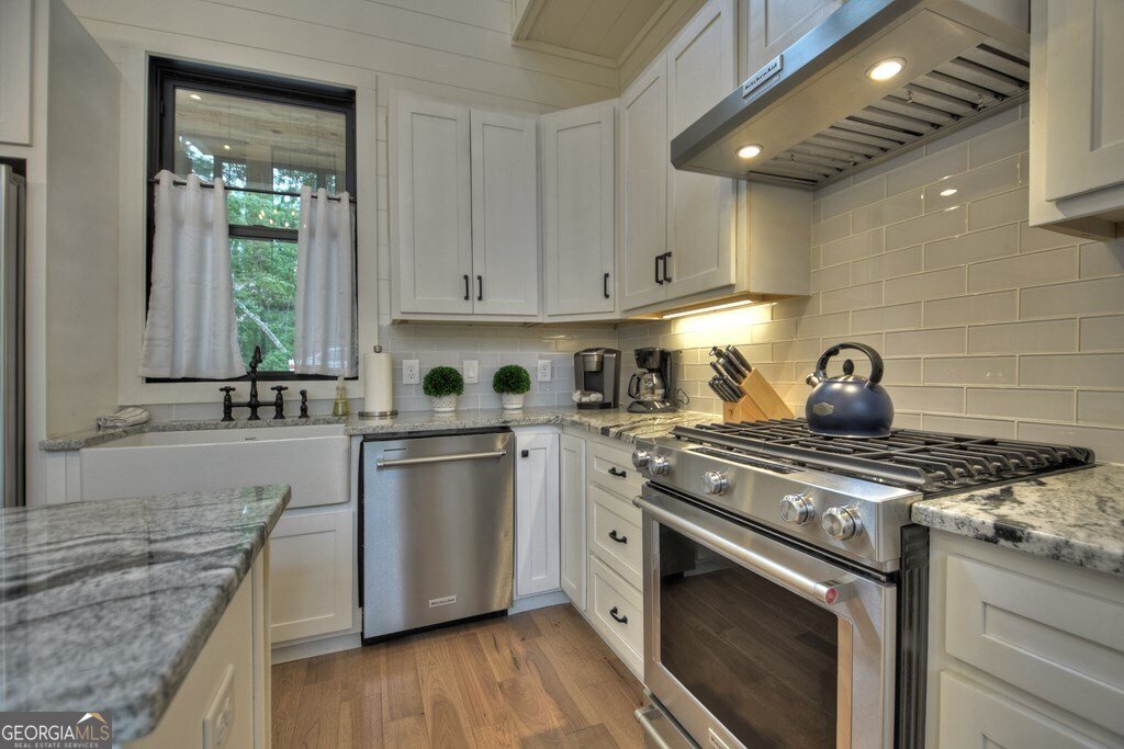 100 Oak View Road Blue Ridge - 29