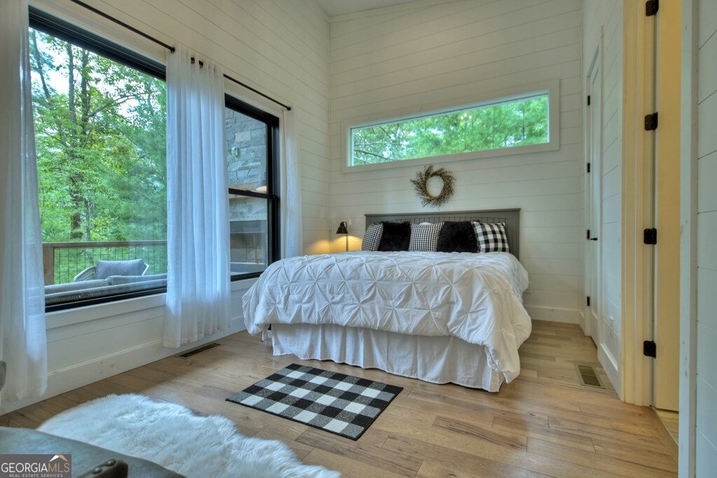 100 Oak View Road Blue Ridge - 39