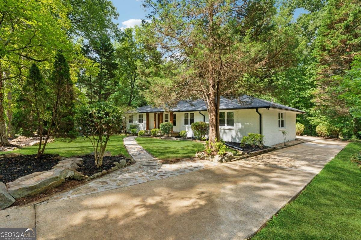 459 Thackery Place Atlanta - 2